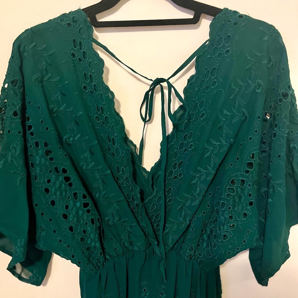 Like New Reformation Libbie Dress in Emerald Green, Size 2 - Picture 9 of 10